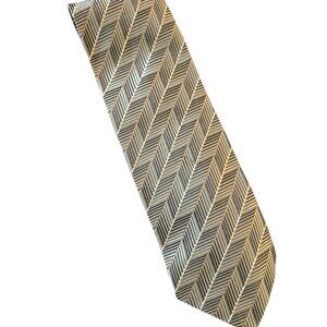 ERMENEGILDO ZEGNA Geometric 100% Silk Mens Luxury Tie Beige